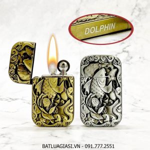 BẬT LỬA XĂNG ĐÁ 1 BÁNH XE DOLPHIN 888 HÌNH CÁ CHÉP D-4 - (XÀI XĂNG)